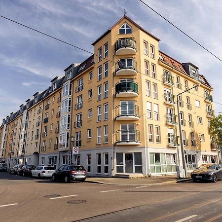 Pineapple Apartments Dresden Mitte II - Free Parking Buitenkant foto
